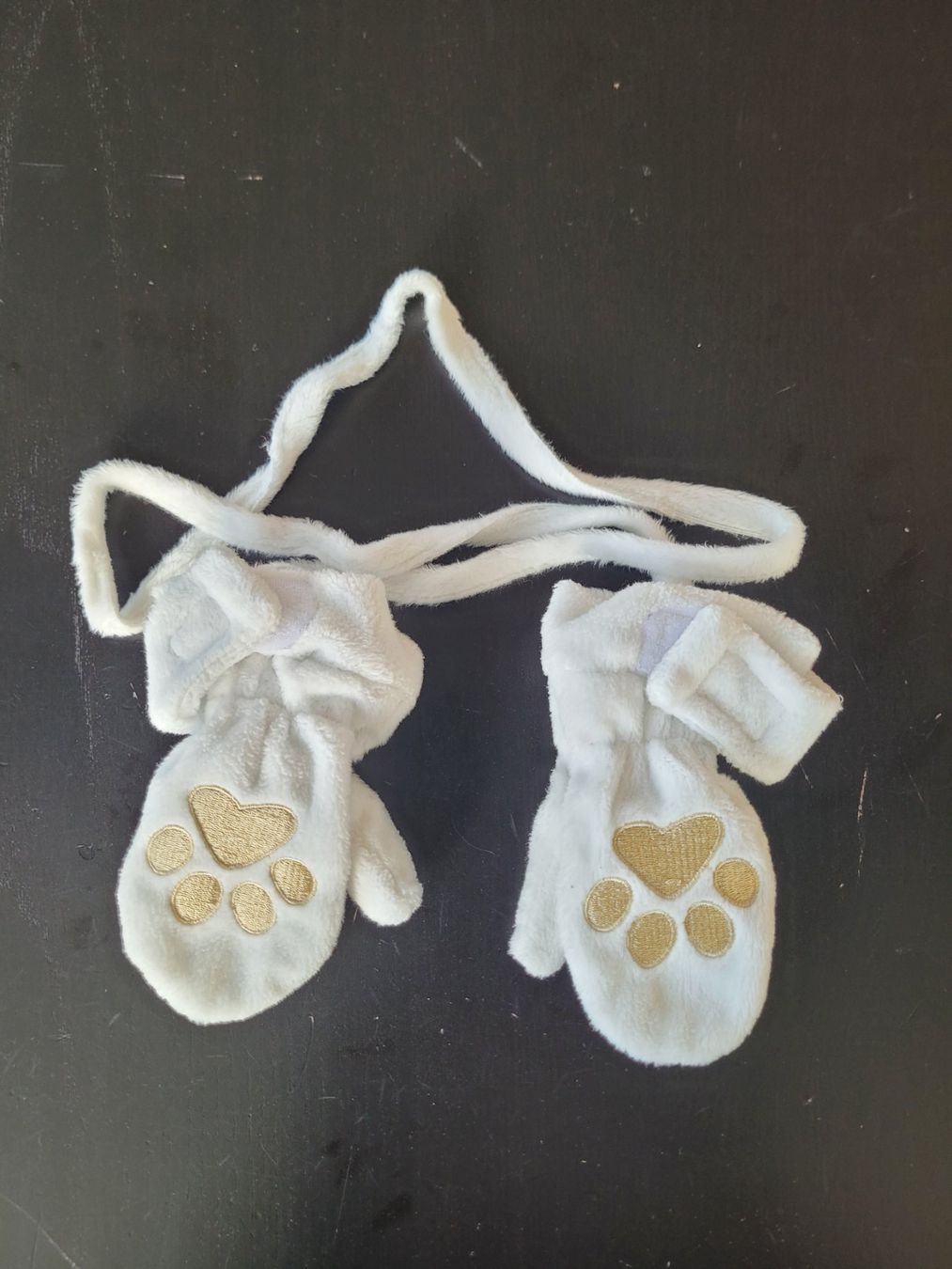 Guanti: SMILE Gants Bébé 3-6 mois – Usato da Lausanne venduto da PlusValue_Lausanne