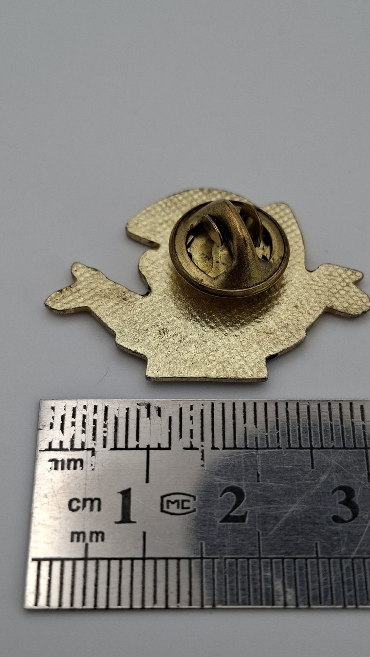 Placchette & Badge: Pin Dennis, Comicfigur – Usato da Kriens venduto da Wolly85 1