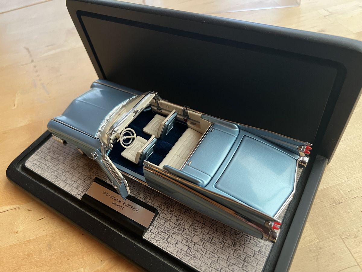 Cadillac Modellini d'auto: Cadillac Eldorado 1959, 1:24 – Usato da Reigoldswil venduto da Gora5 4