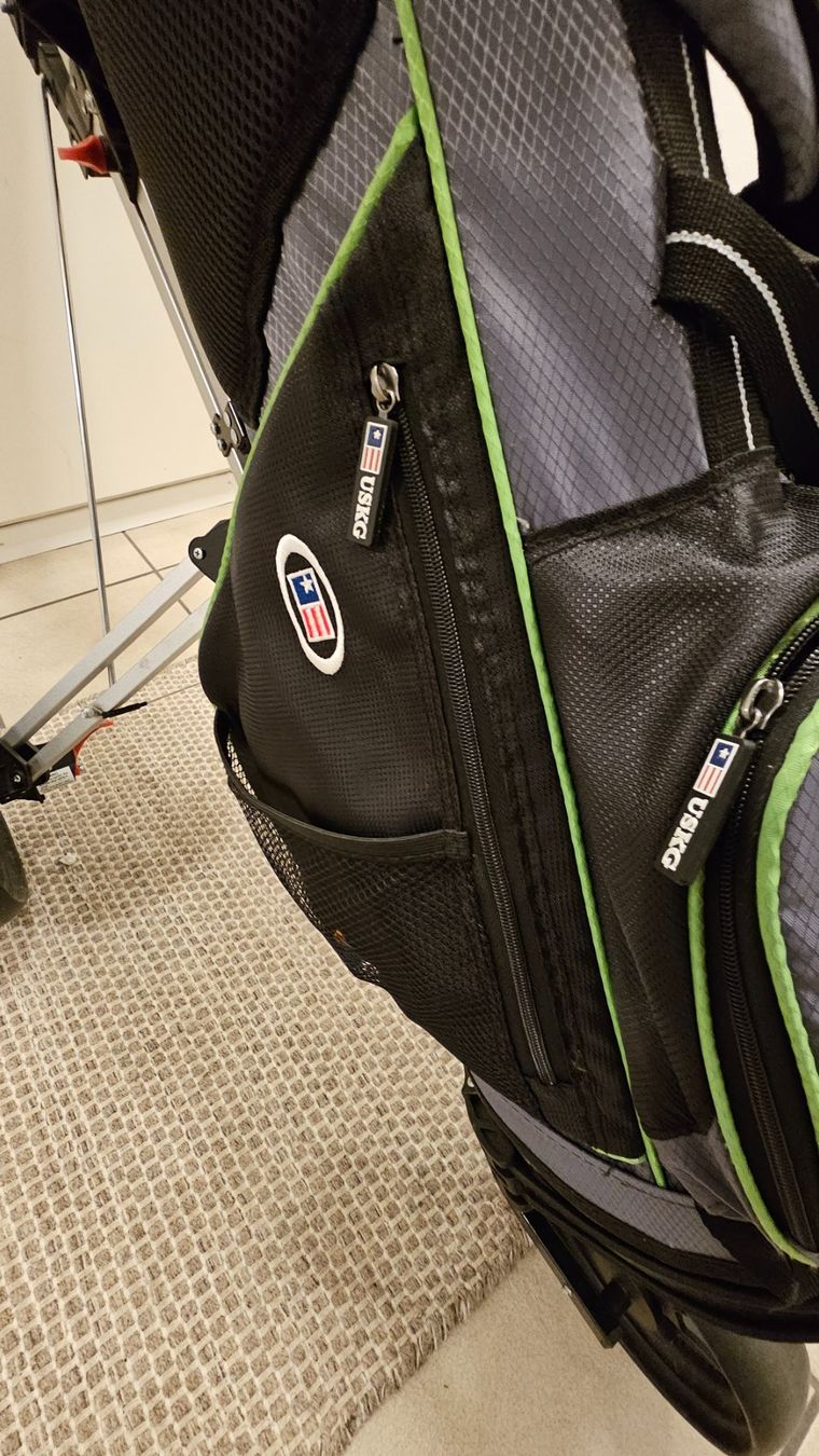 Mazze & Set: US Kids Golfset mit Golfwagen – Usato da Emmenbrücke venduto da TW7 6