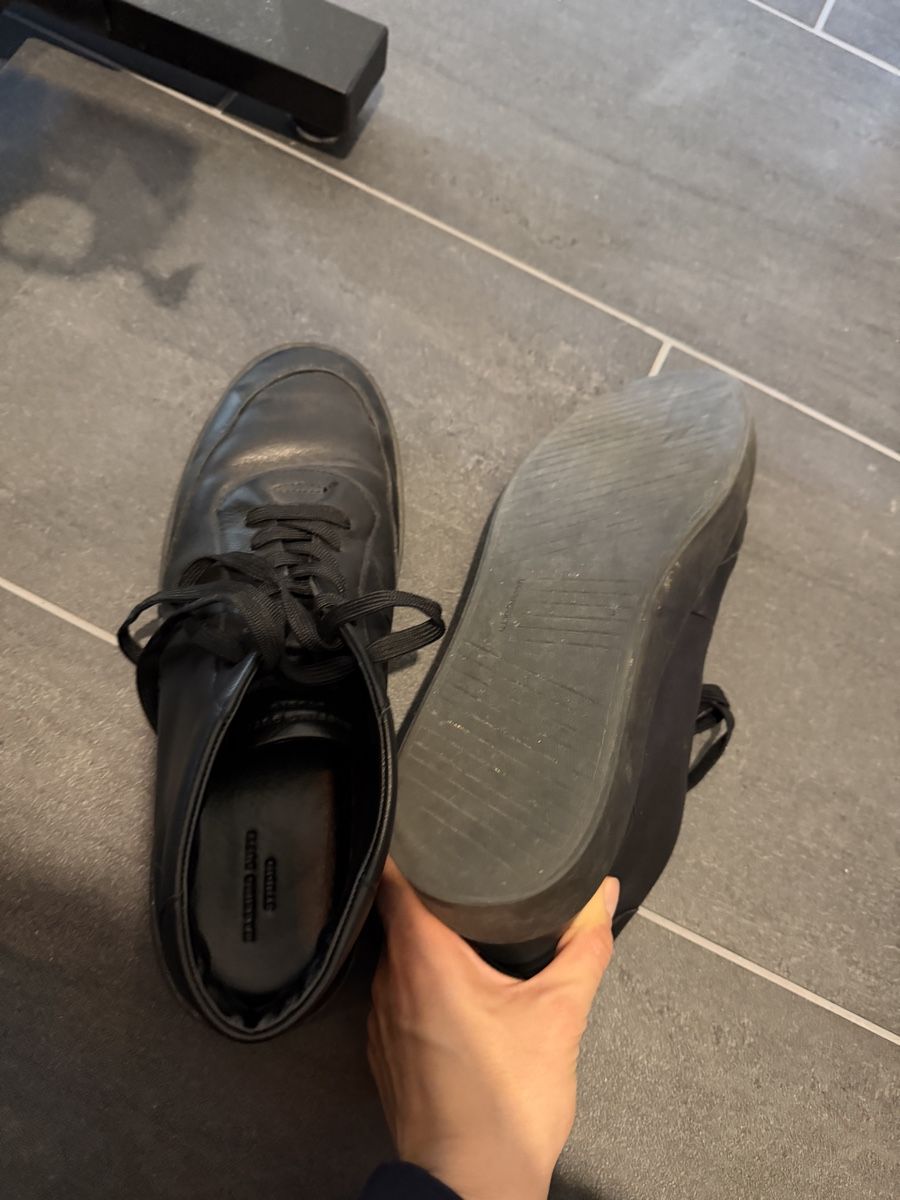 Massimo Dutti Scarpe da uomo: Schwarze Leder-Sneakers von Massimo Dutti Studio, Grösse 45 – Usato da Zürich venduto da alpazets 4