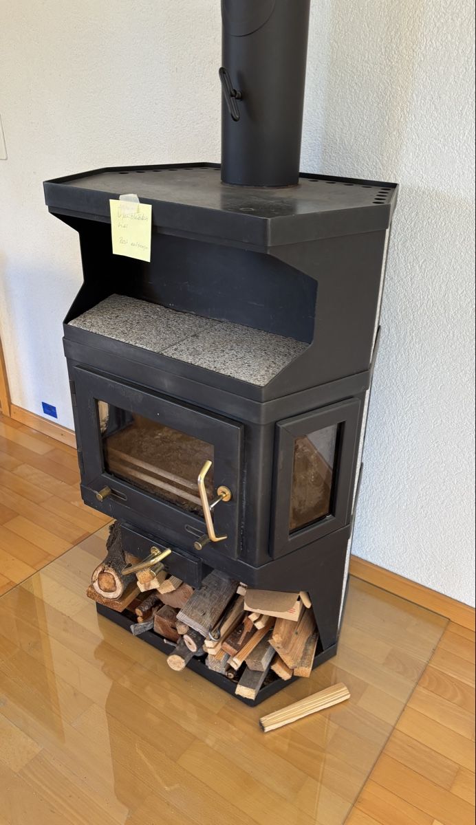 Stufe caminetto: Schwedenofen – Usato da Münsingen venduto da Chann. 2