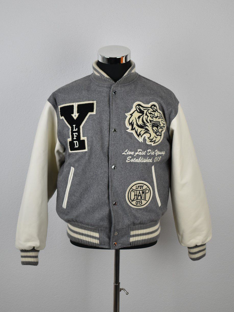 Live Fast Die Young Giacche: LFDY College Jacke Gr.S – Usato da Nürensdorf venduto da 2ND_STORY