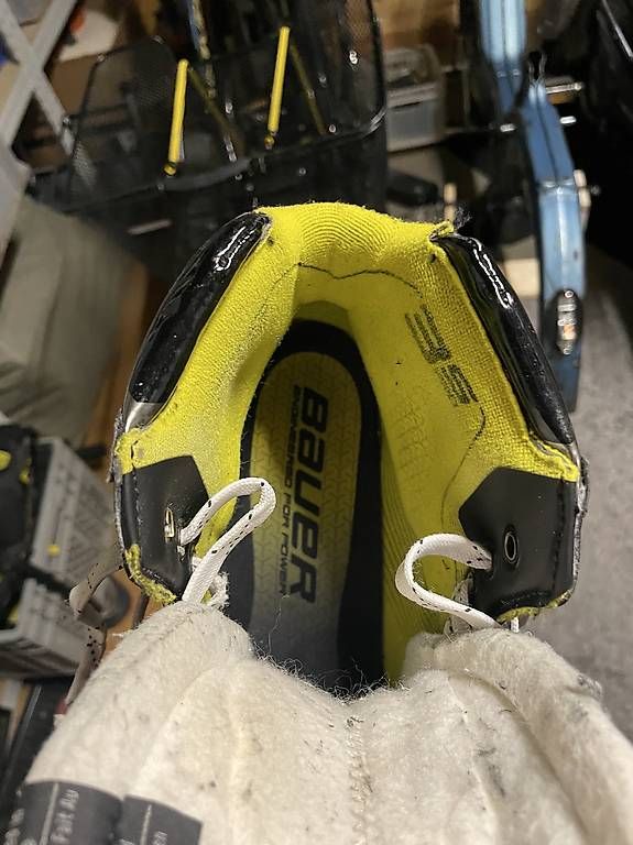 Pattini da ghiaccio: Eishockey Goali Schlittschuhe Bauer 3S pro – Usato da Berg- Dägerlen venduto da DI1978 3