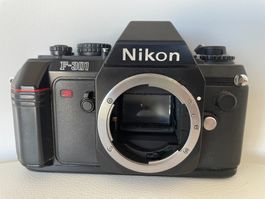 Nikon F-301