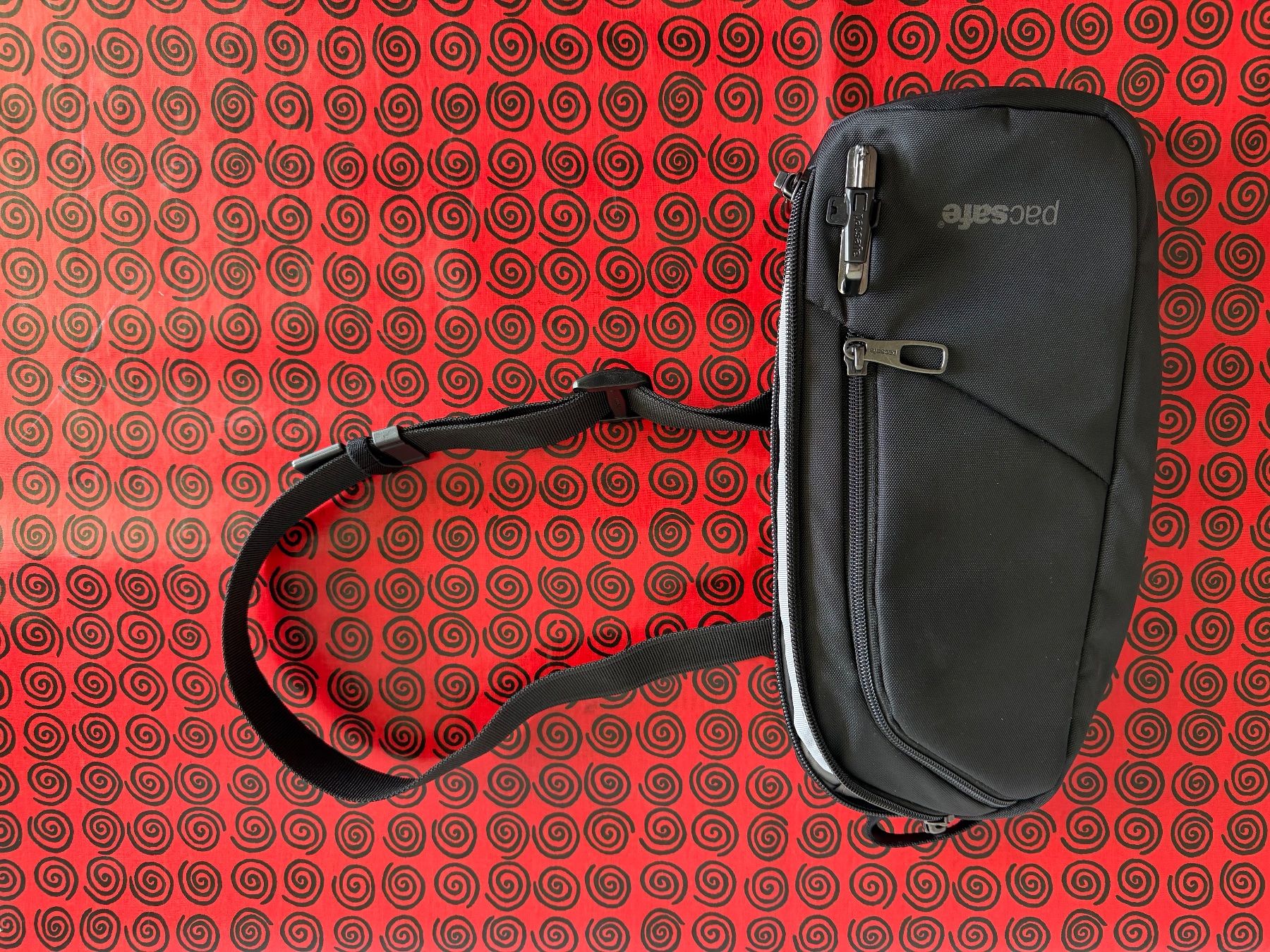Taschen: PACSAFE Bauchtasche Sling Pack 150 – Neu (gemäss Beschreibung) aus Bern von Rigu 4