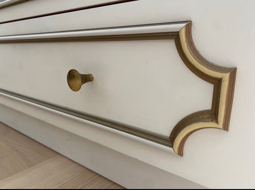 Commodes: Weisses Sideboard mit Schubladen – D'occasion à Thalwil par cla_95y9 5