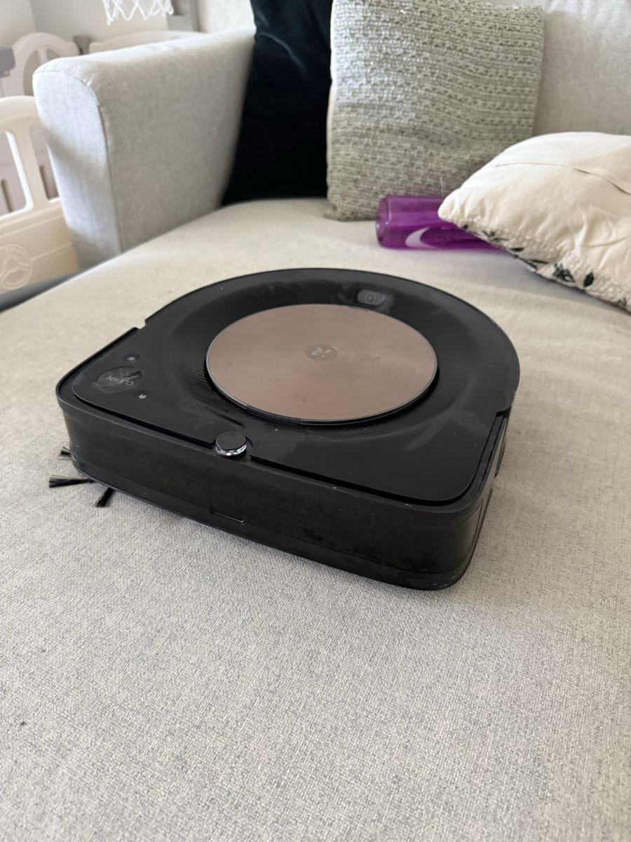 Aspirapolveri & Accessori: Roomba i7+ Robot Vacuum - Automatic Dirt Disposal! – Usato da Zürich venduto da pak_2ph9 3
