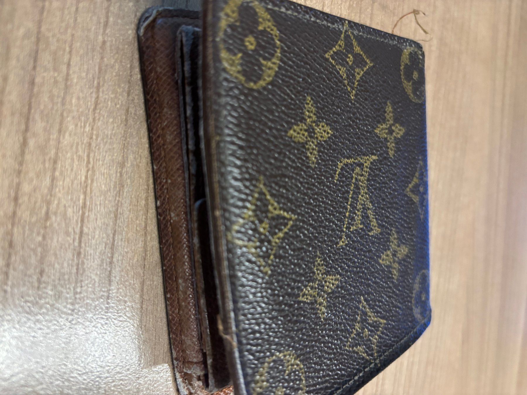 Louis Vuitton Portafogli: Garantier 100% Original  Portmonee LOUIS VUITTON – Usato da Dättwil AG venduto da GalerieAdS 2