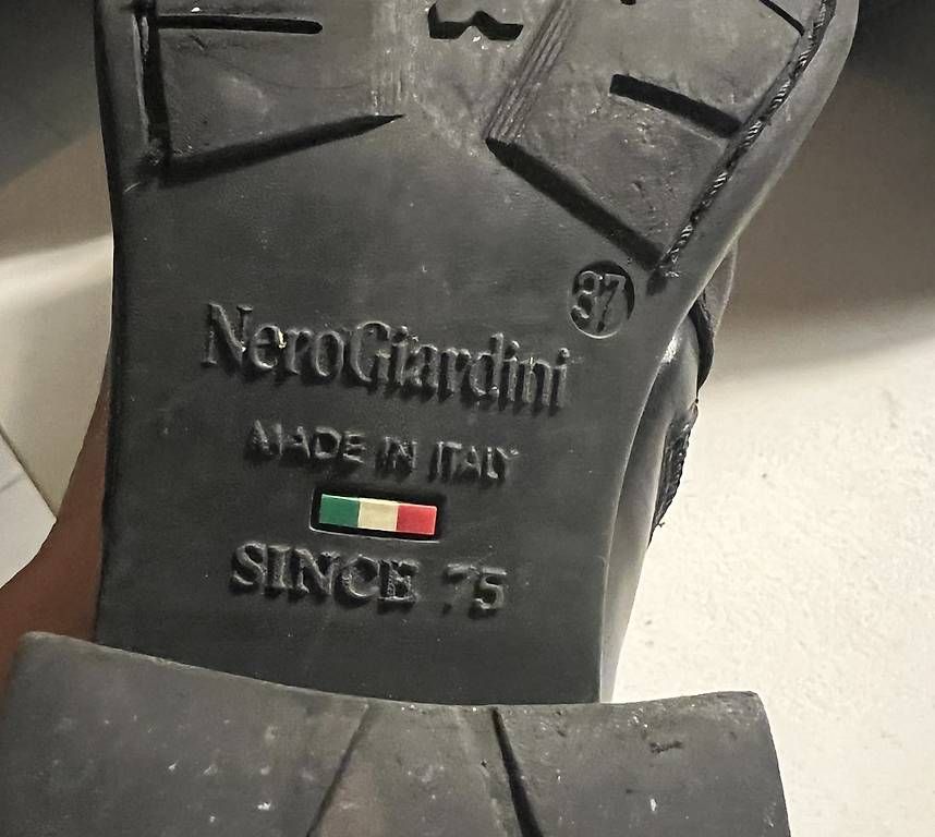 Scarpe da donna: Stivali nerogiardino  – Usato da Minusio venduto da www_6ybt 4