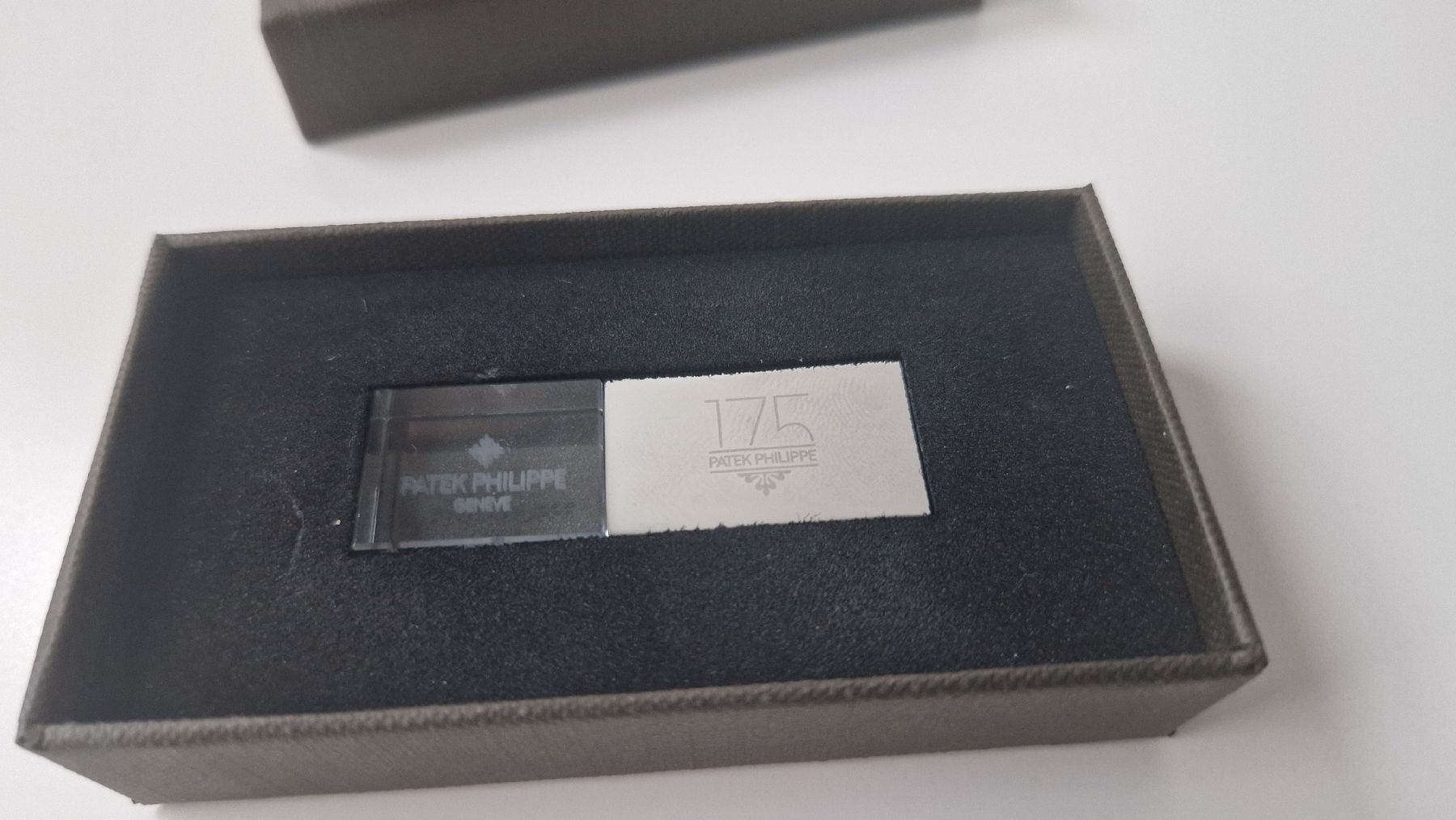 Chiavette USB: patek philippe usb – Nuovo e nell'imballaggio originale da Genève venduto da Jouyt