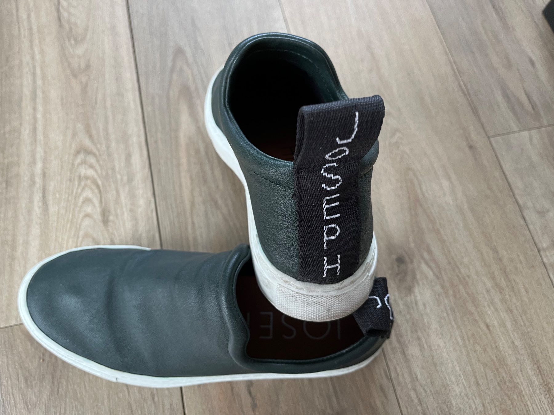 Scarpe da donna: Joseph Nappa Stretch Sneakers – Nuovo (secondo la descrizione) da Kerns venduto da osco01 1