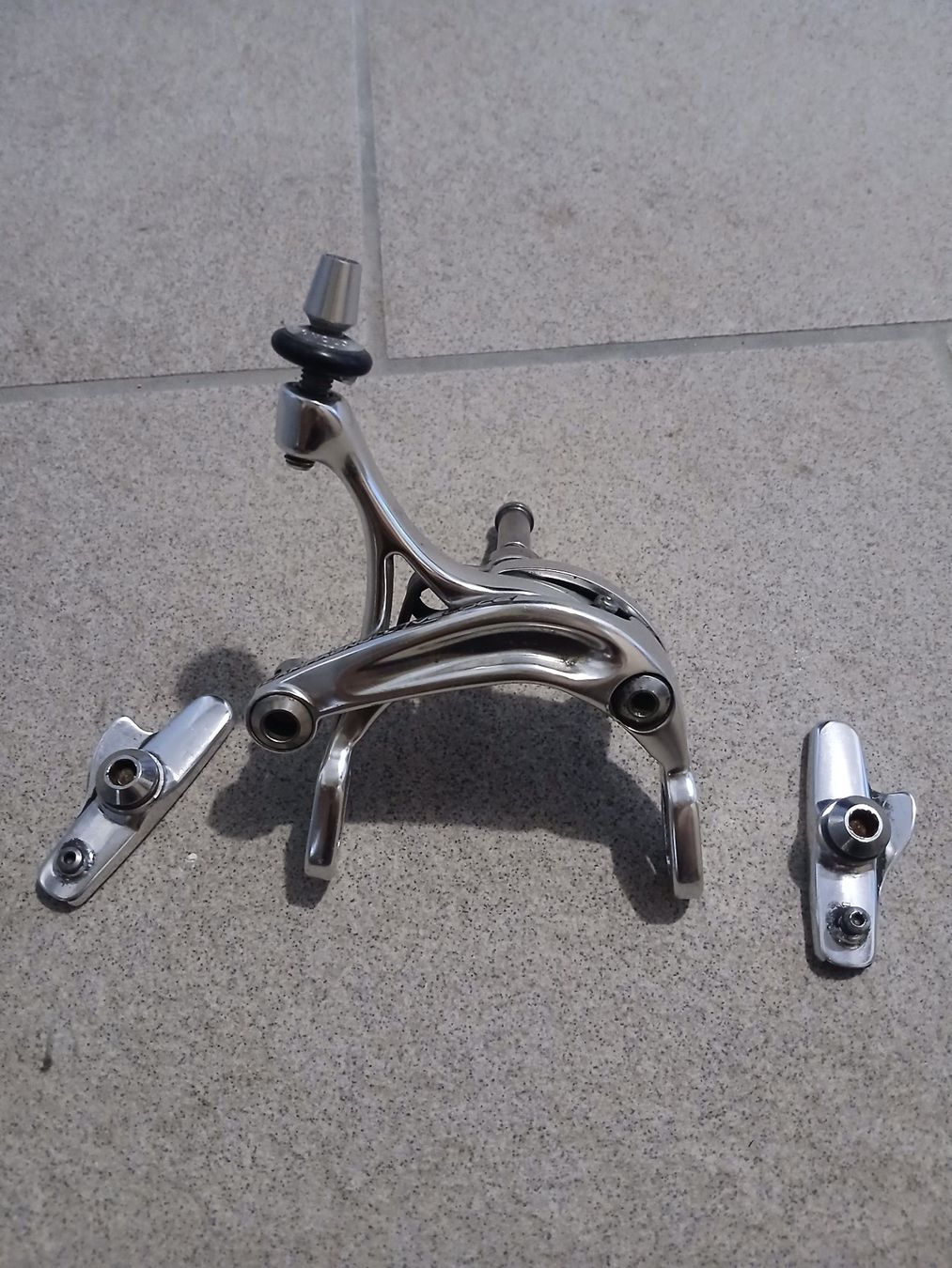 Campagnolo Pezzi di ricambio: Campagnolo Veloce brake caliper Vorderrad – Usato da Winterthur venduto da Walsh26
