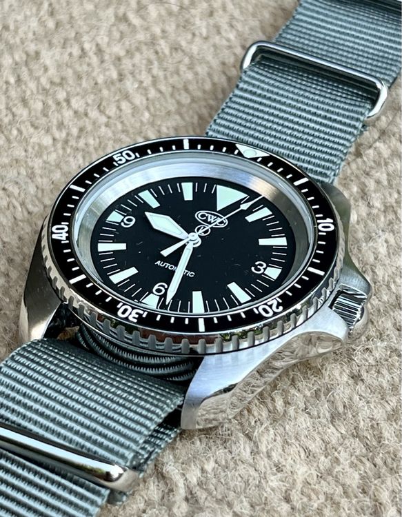 SWISS MADE CWC Royal Navy Diver Automatik aus erster Hand | Acheter sur ...