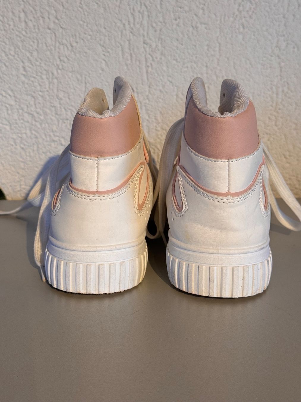 Schuhe für Mädchen: Schuhe Grösse 36 – Gebraucht aus Grosswangen von shoes.bags.and.co 2