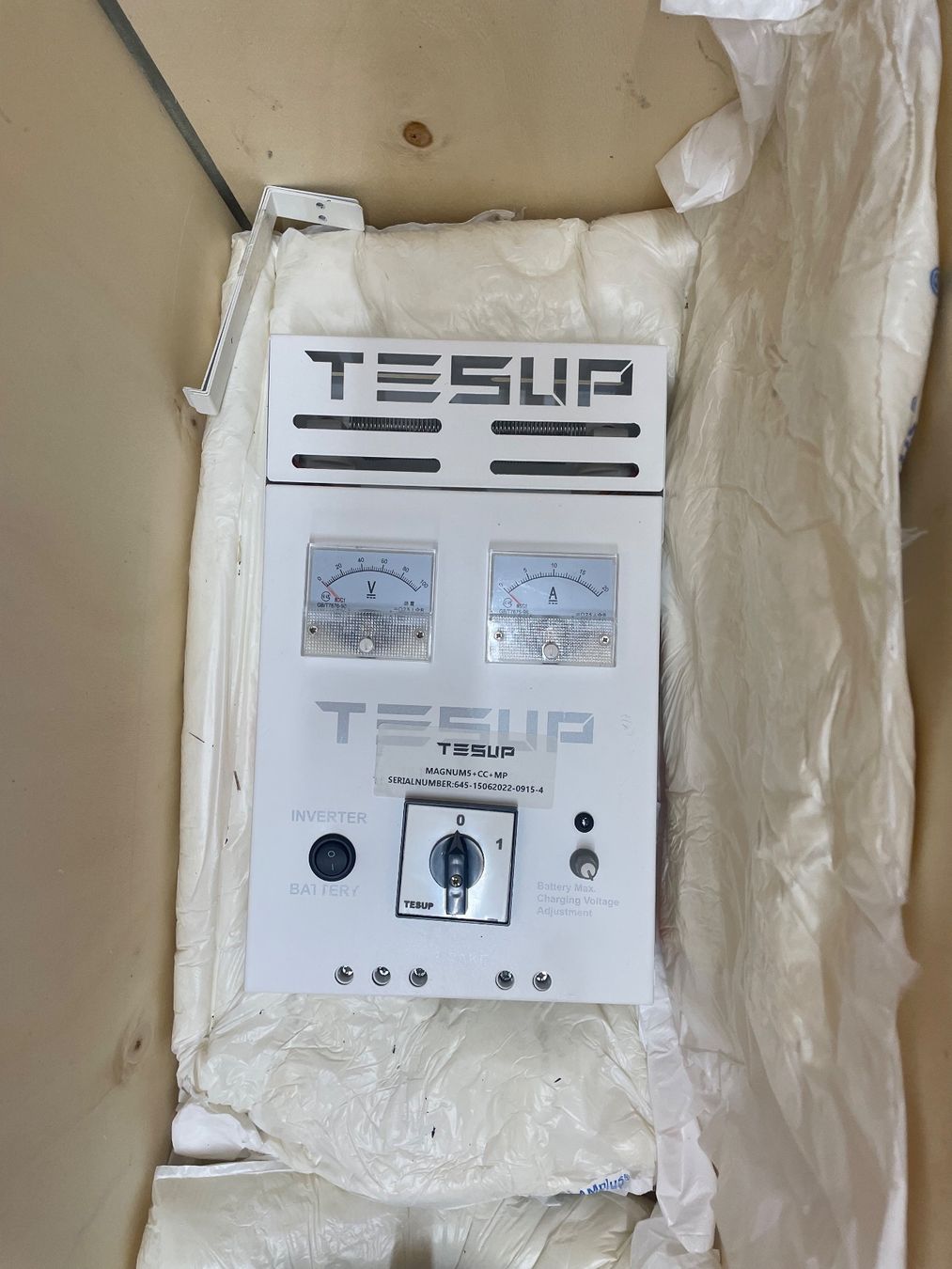 Generatori di corrente: Tesup Magnum5 Windgenerator mit Inverter NEU – Nuovo e nell'imballaggio originale da Zürich venduto da chaernum 2