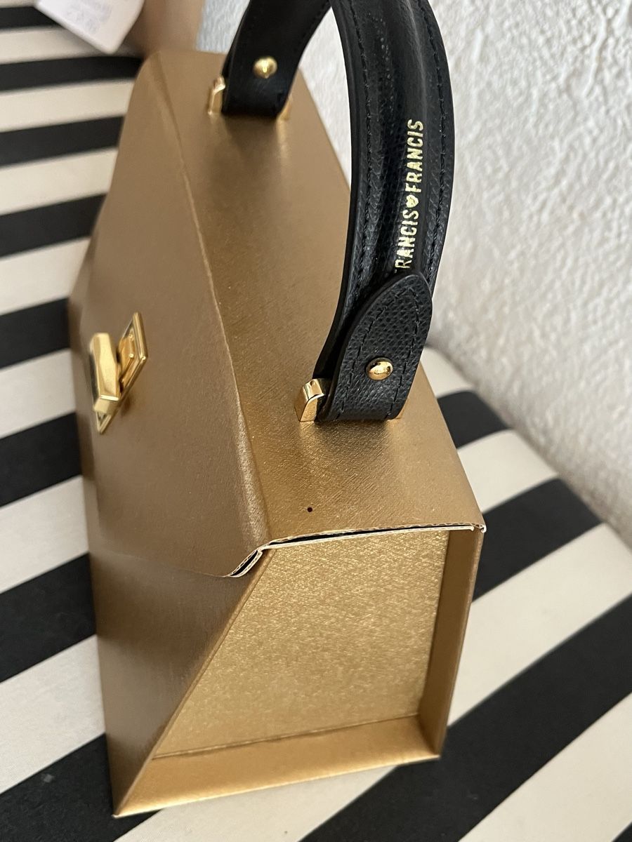 Borse da donna: francisfrancis Designer Tasche gold – Usato da Rorschacherberg venduto da Artmaru 1