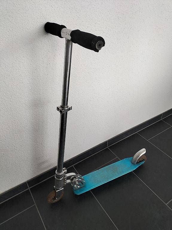 Kickboard: Scooter / Trottinet  – Usato da Schwyz venduto da rap_z7ny