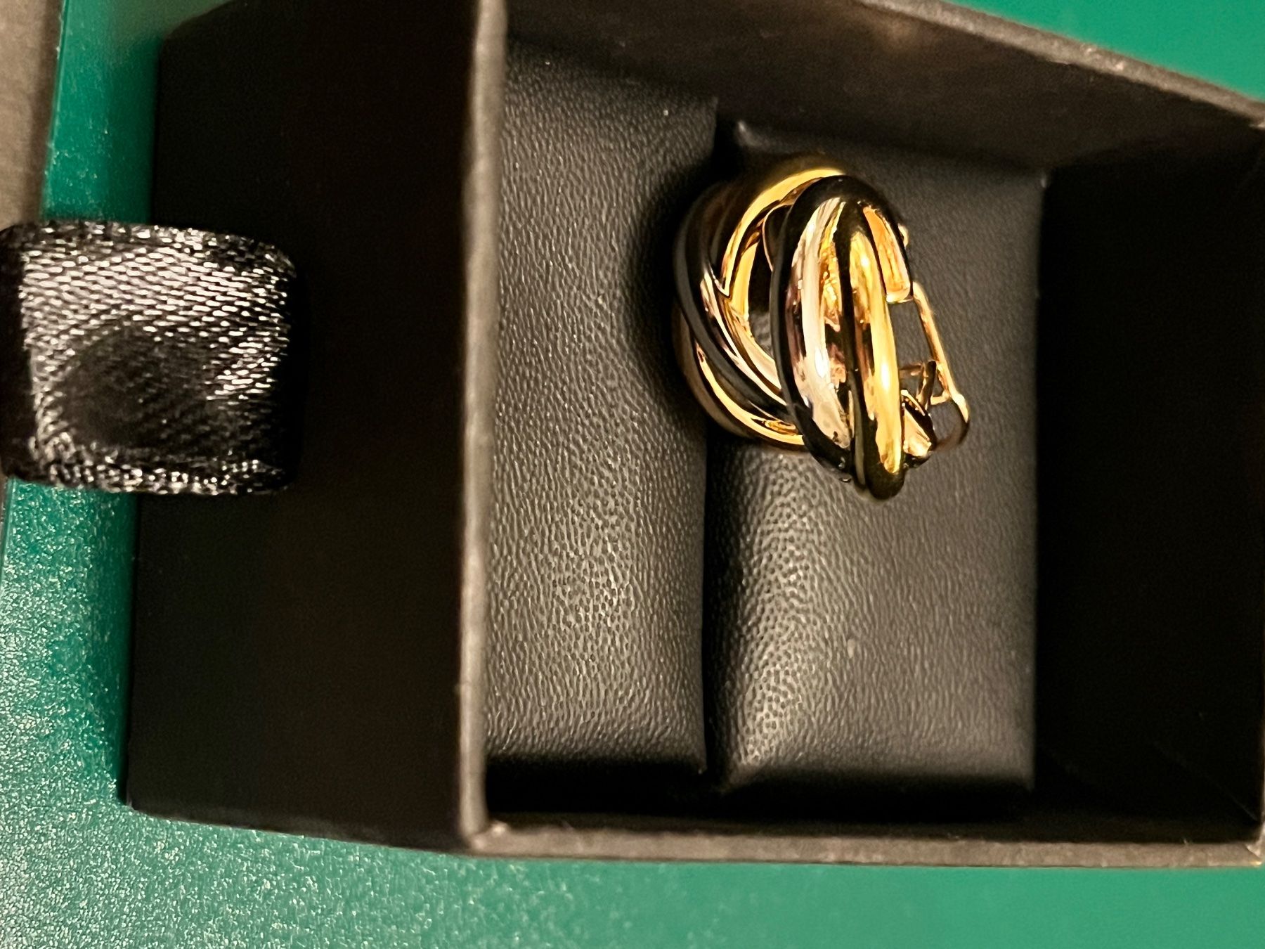 Orecchini pendenti & Orecchini a lobo: Boucles d'oreilles – Nuovo (secondo la descrizione) da Genève venduto da eli_f6dr 2