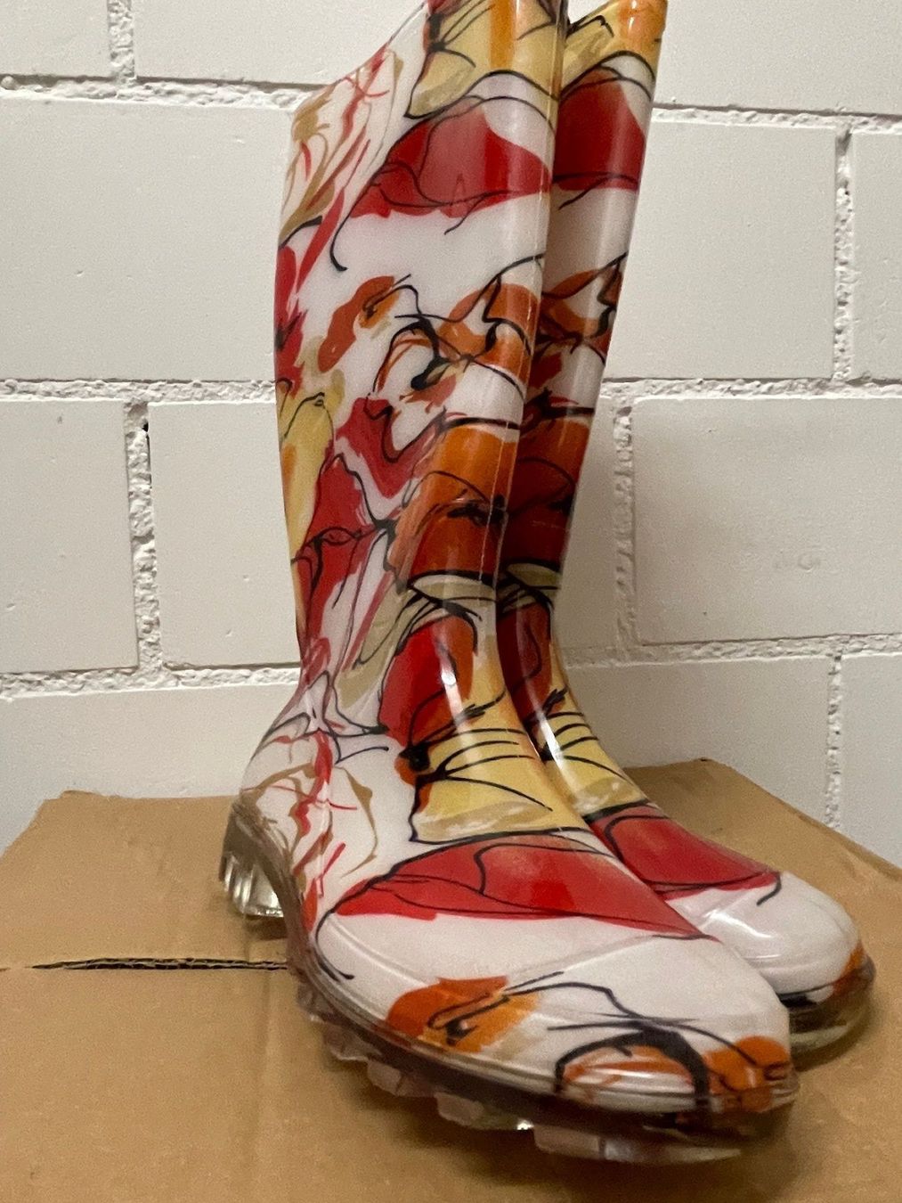 Scarpe da donna: Gummistiefel Gr. 37/Cooles Muster/Neu – Nuovo e nell'imballaggio originale da Volketswil venduto da rubin74 2