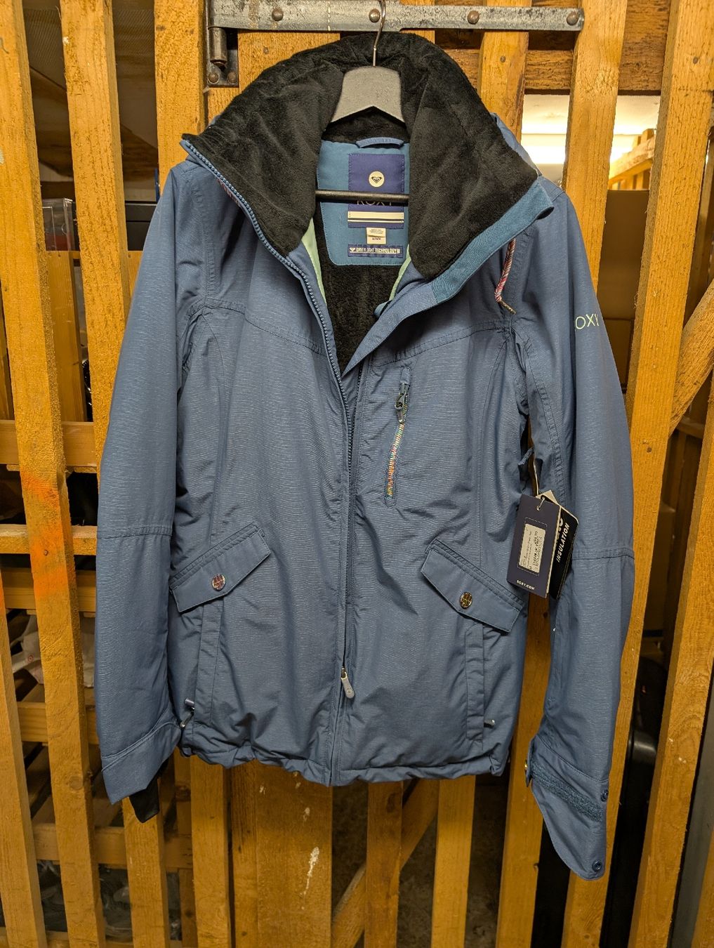 Roxy Giacche: Roxy Snowboard Jacket blue in size M – Nuovo e nell'imballaggio originale da Wilen b. Wollerau venduto da Amessa