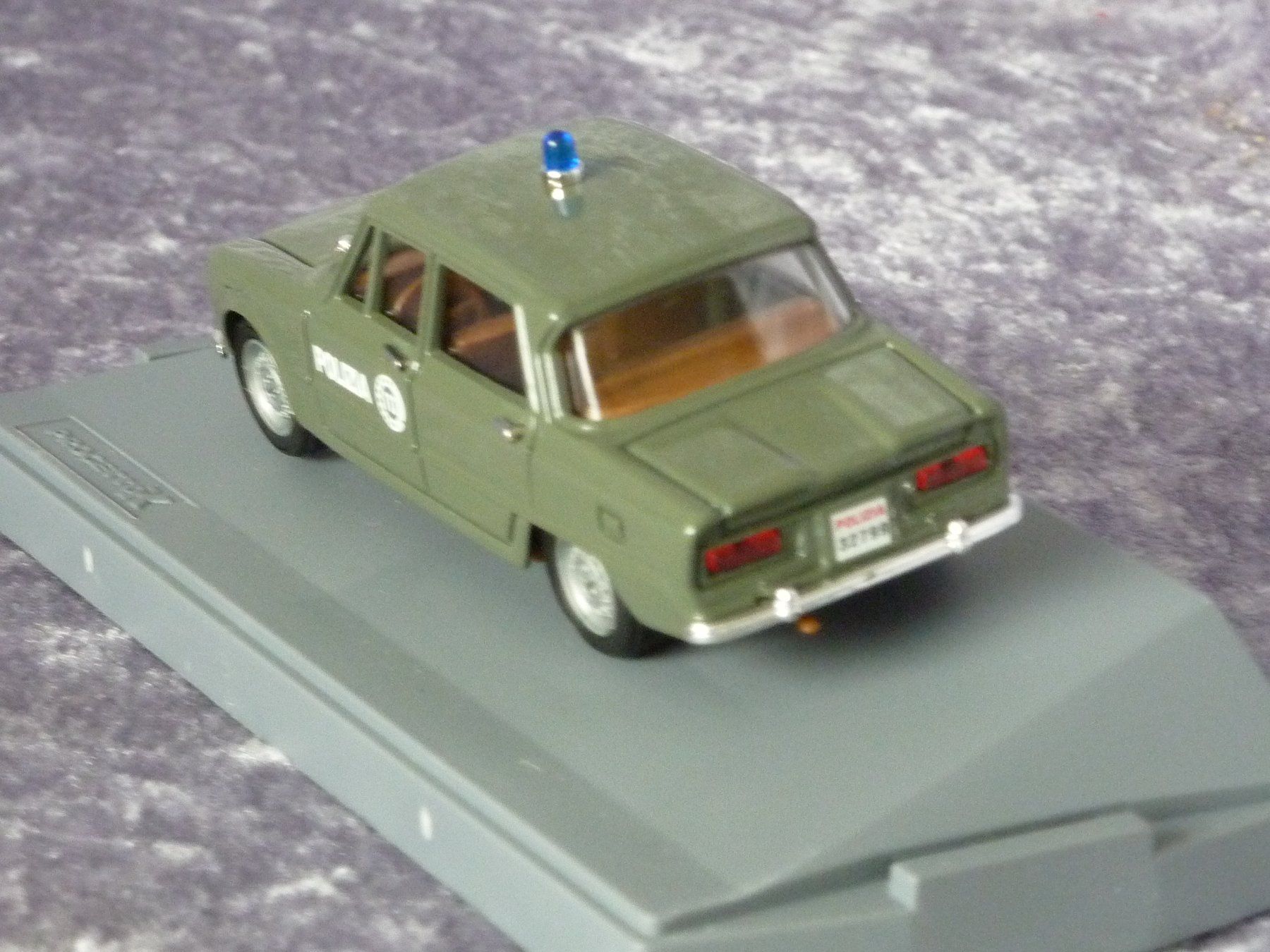 Alfa Romeo Modellautos: Alfa Romeo Giulia Polizia 1962  1:43 – Neu (gemäss Beschreibung) aus Dürrenäsch von modellautos4you 3