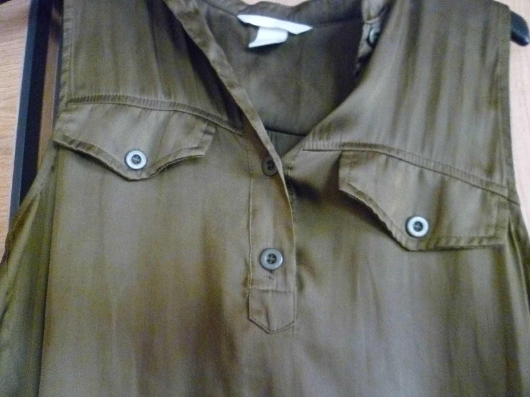 H&M Top: Top – Usato da Bargen BE venduto da angel611 1