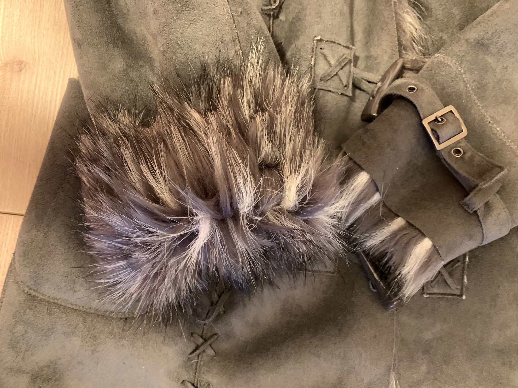 Cappotti: Elegante Winter Mantel – Usato da Huttwil venduto da Nedja0 4