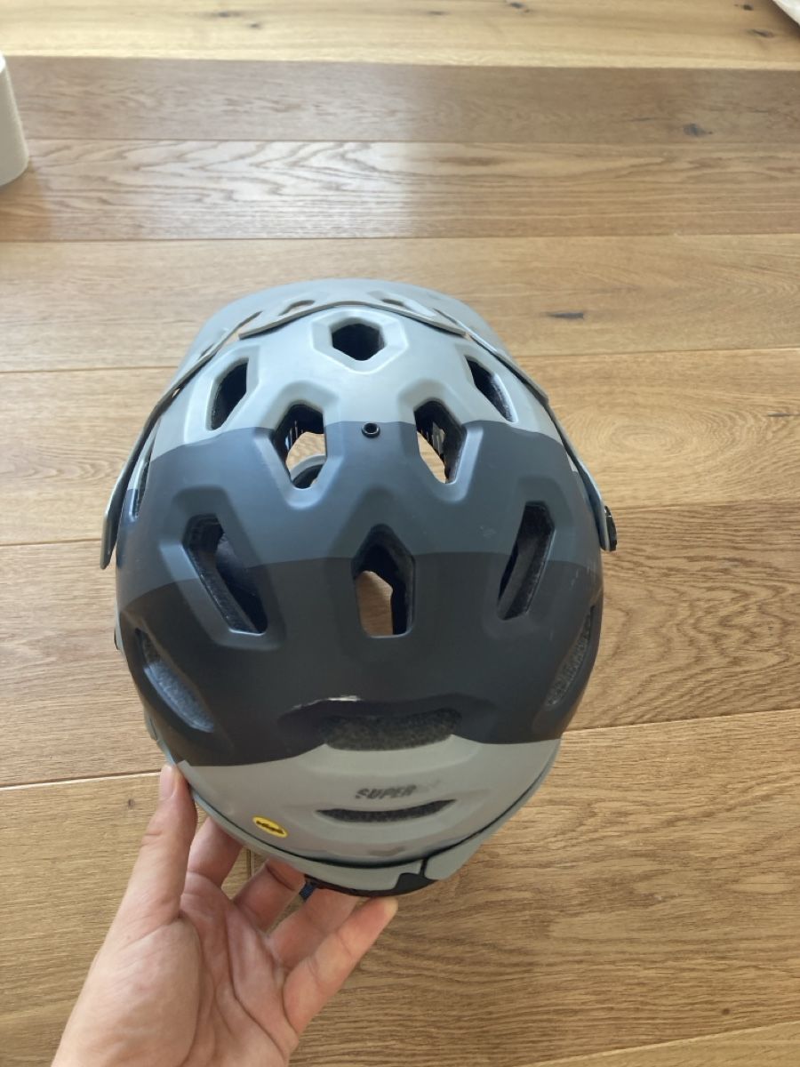 Bell Helme: Bell super 3r mips fullface helm – Gebraucht aus Umiken von Appstro 1