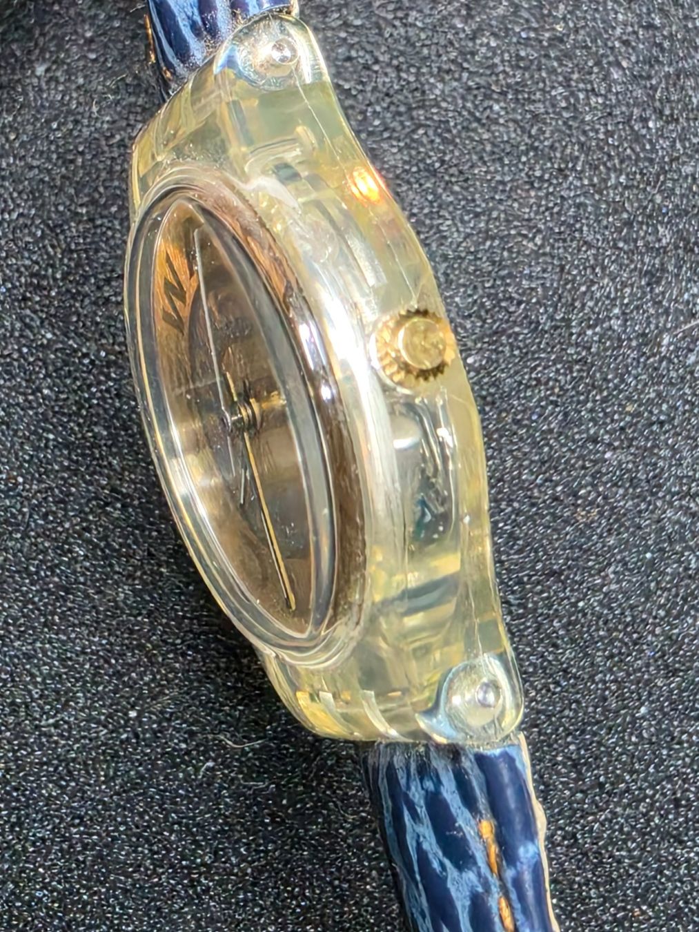 Swatch Orologi: Swatch Lady BLEACHED LK139 SELTEN 25mm – Nuovo e nell'imballaggio originale da Bülach venduto da TimeDealsNow 5