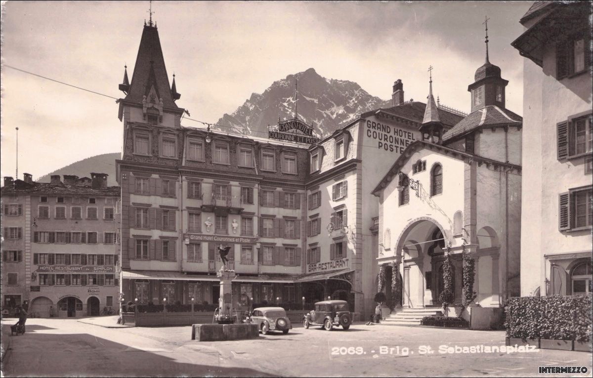 Ansichtskarten: Brig St. Sebastianplatz Oldtimer 1940 – Gebraucht aus Basel von intermezzo12