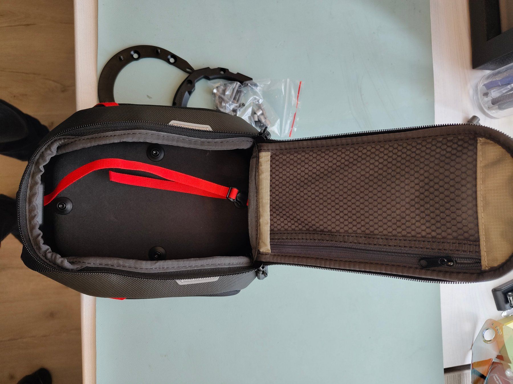 SW-Motech Topcase: SW-Motech kleine Top Case – Nuovo (secondo la descrizione) da Niederbipp venduto da nmvg 5