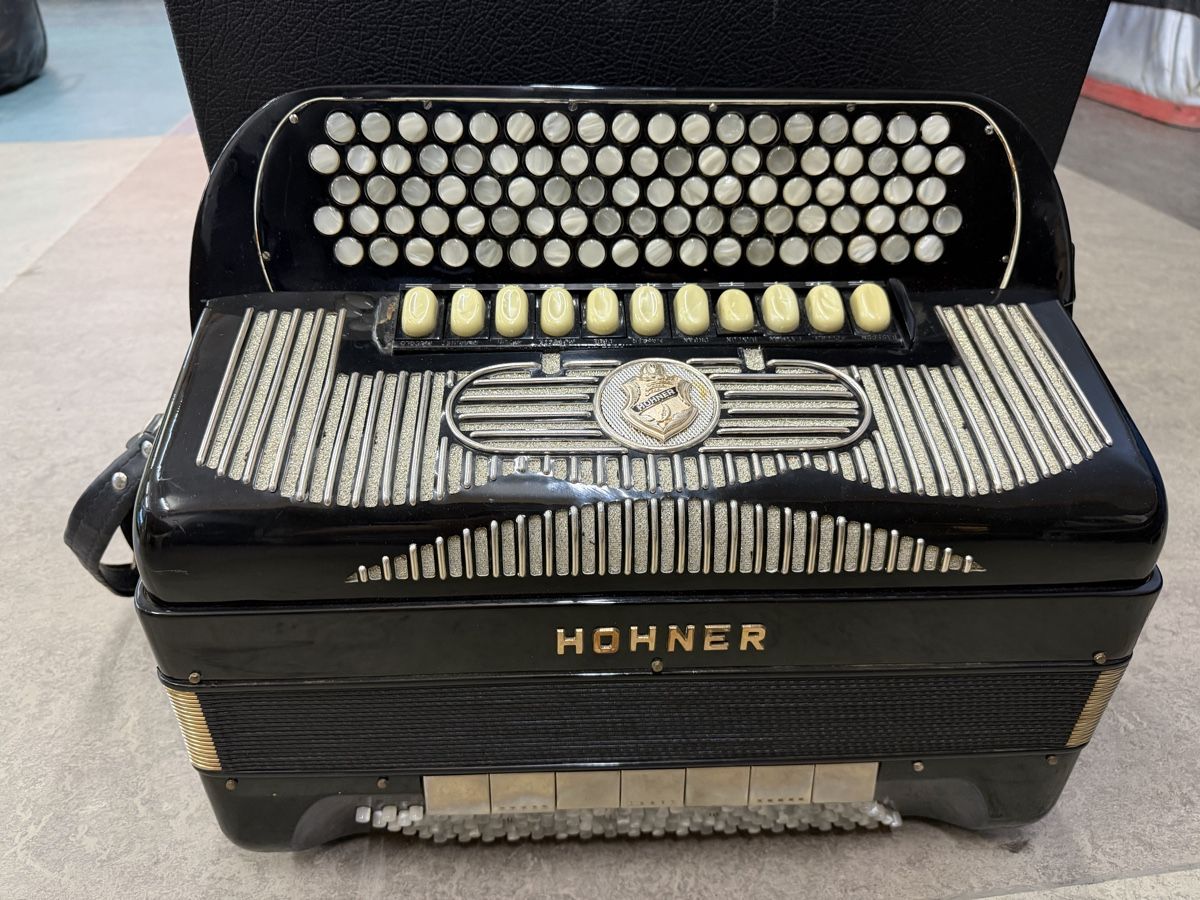 Strumenti musicali: Hohner Handorgel aus Nachlass – Usato da Rüegsbach venduto da Tinus3418 1