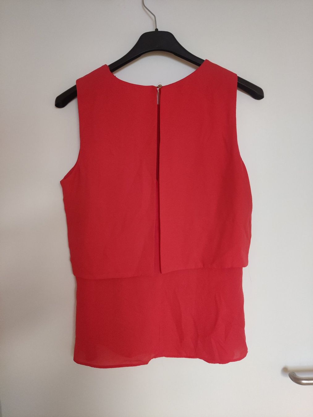 Top: Rotes Sommertop Gr. M - Elegant und Luftig – Usato da Birmensdorf ZH venduto da Nebuliane 2