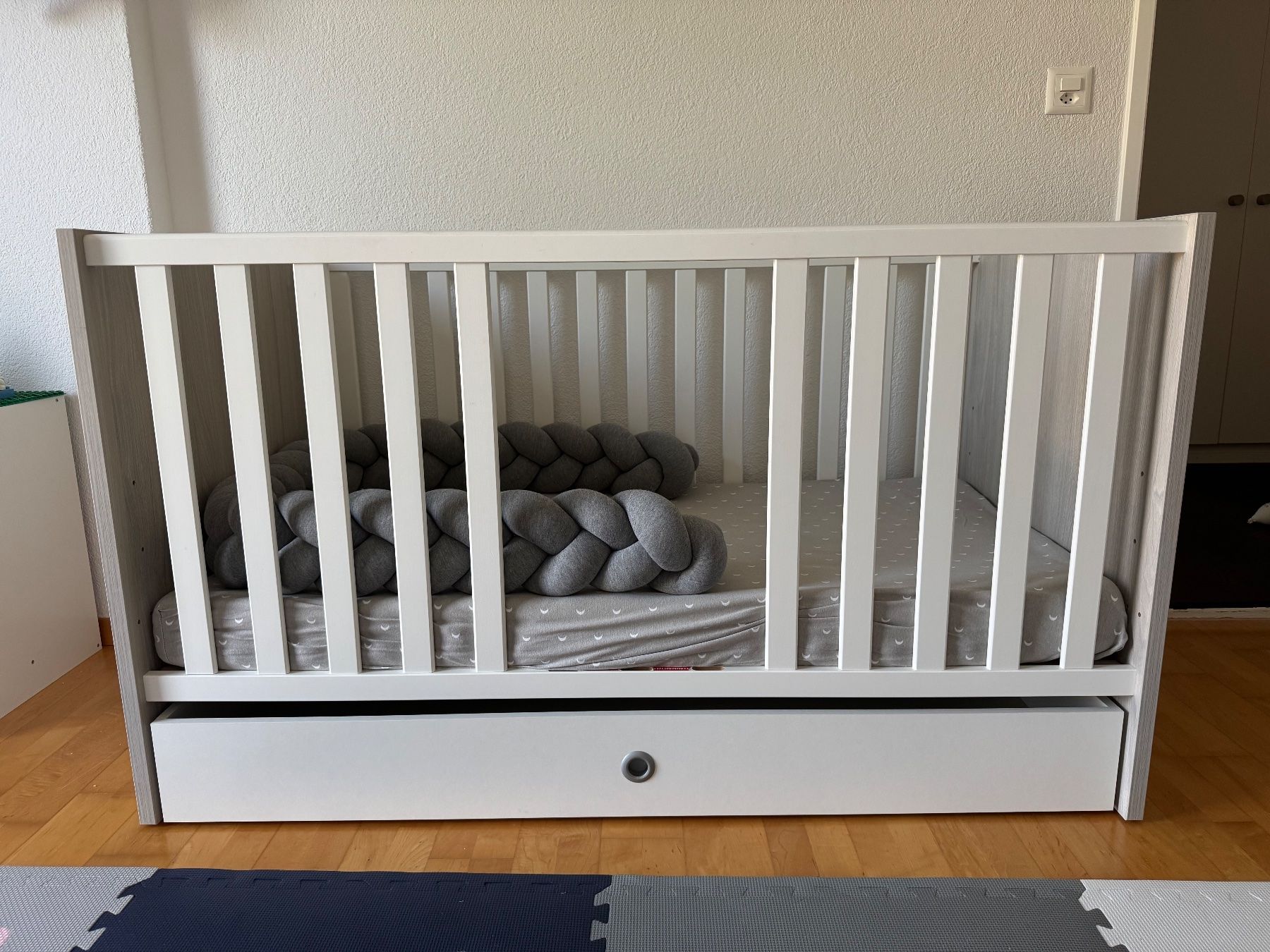 Betten: Kinderbett mit Lattenrost 70x140cm – Gebraucht aus Birmensdorf ZH von VanMatterh0rn