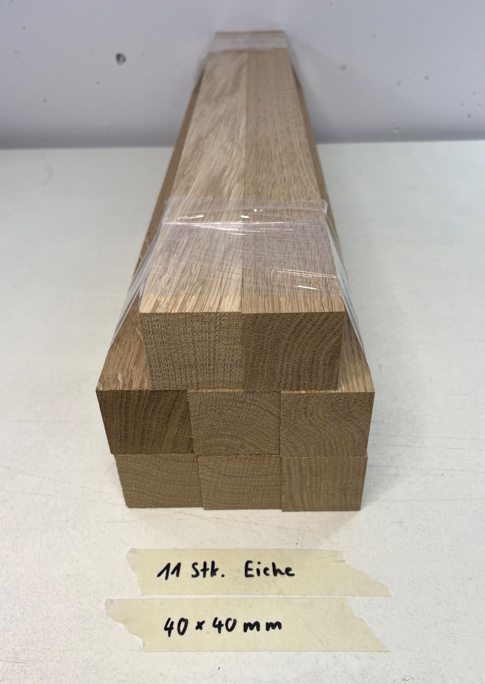 Articles en bois: 11 Kanteln Eiche, 40x40mm – Neuf (Voir description) à Weinfelden par Kathydoes