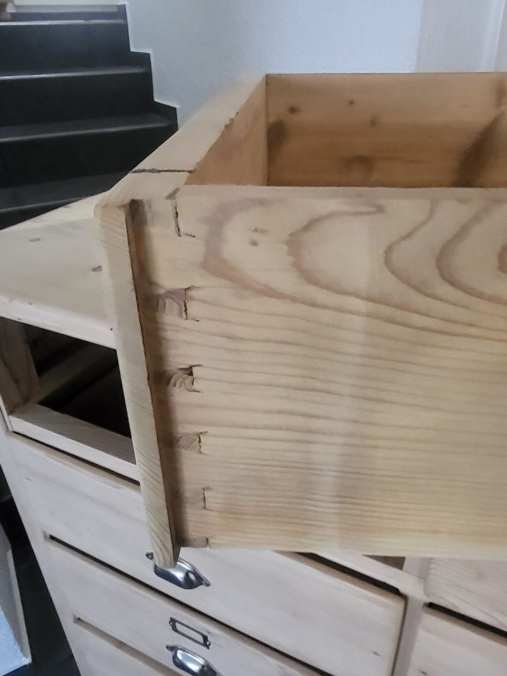 Commodes: Wunderschöne antike Apothekerkommode restauriert – D'occasion à Hofstetten SO par famburgert 2