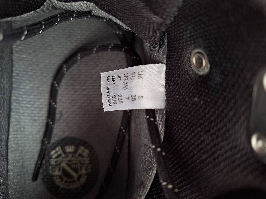 Chaussures femmes: Helly Hansen Winterstiefel Damen Gr. 38 – D'occasion à Naters par Pluto2025 3