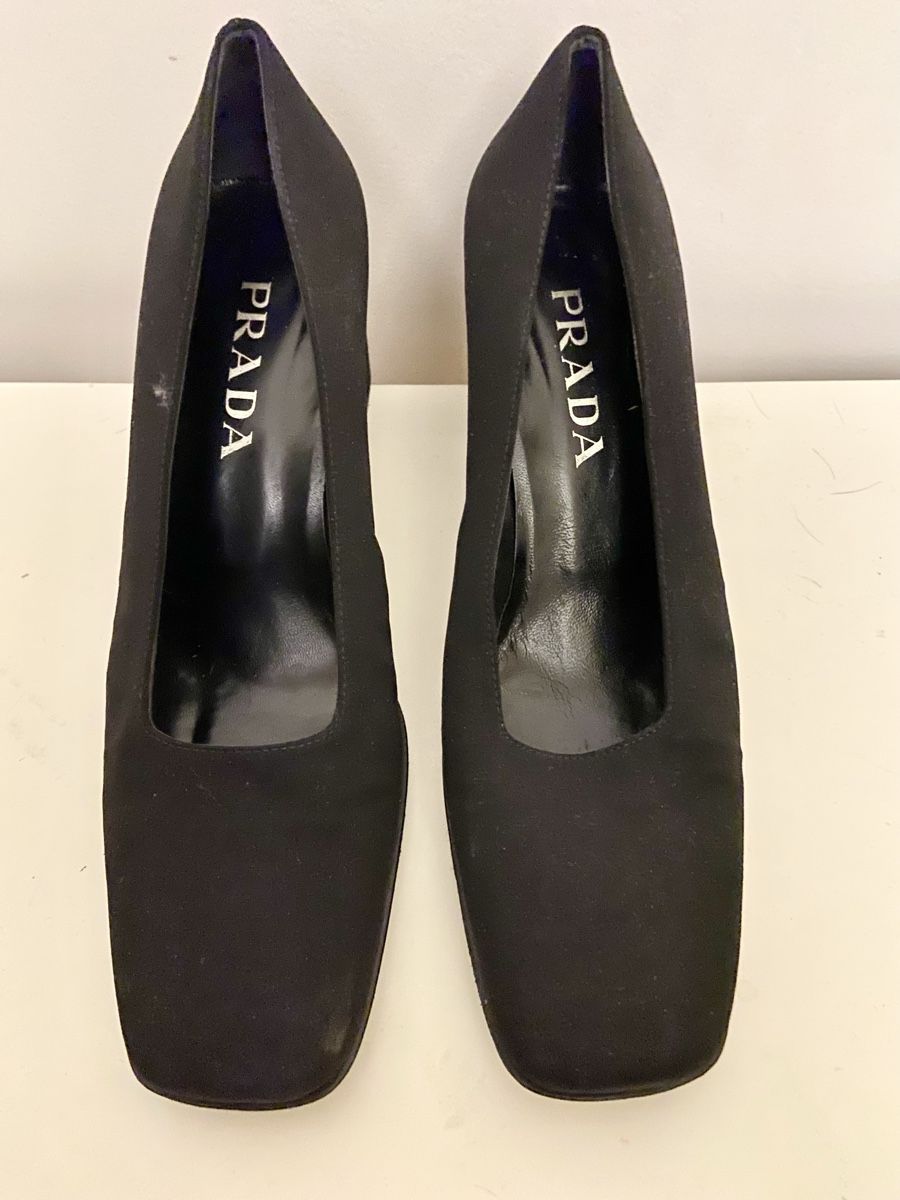 Prada Scarpe da donna: Prada Pumps schwarz mit Blockabsatz Gr.40.5 – Nuovo (secondo la descrizione) da Zürich venduto da Unique2400