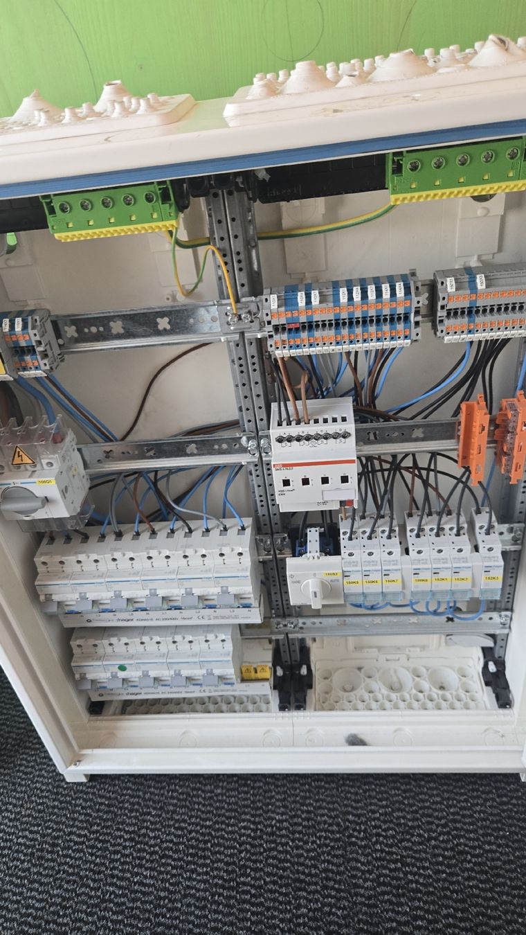Hager Alimentazione elettrica: Schaltkasten mit Sicherungen Hager – Usato da reiden venduto da tinitus01 3
