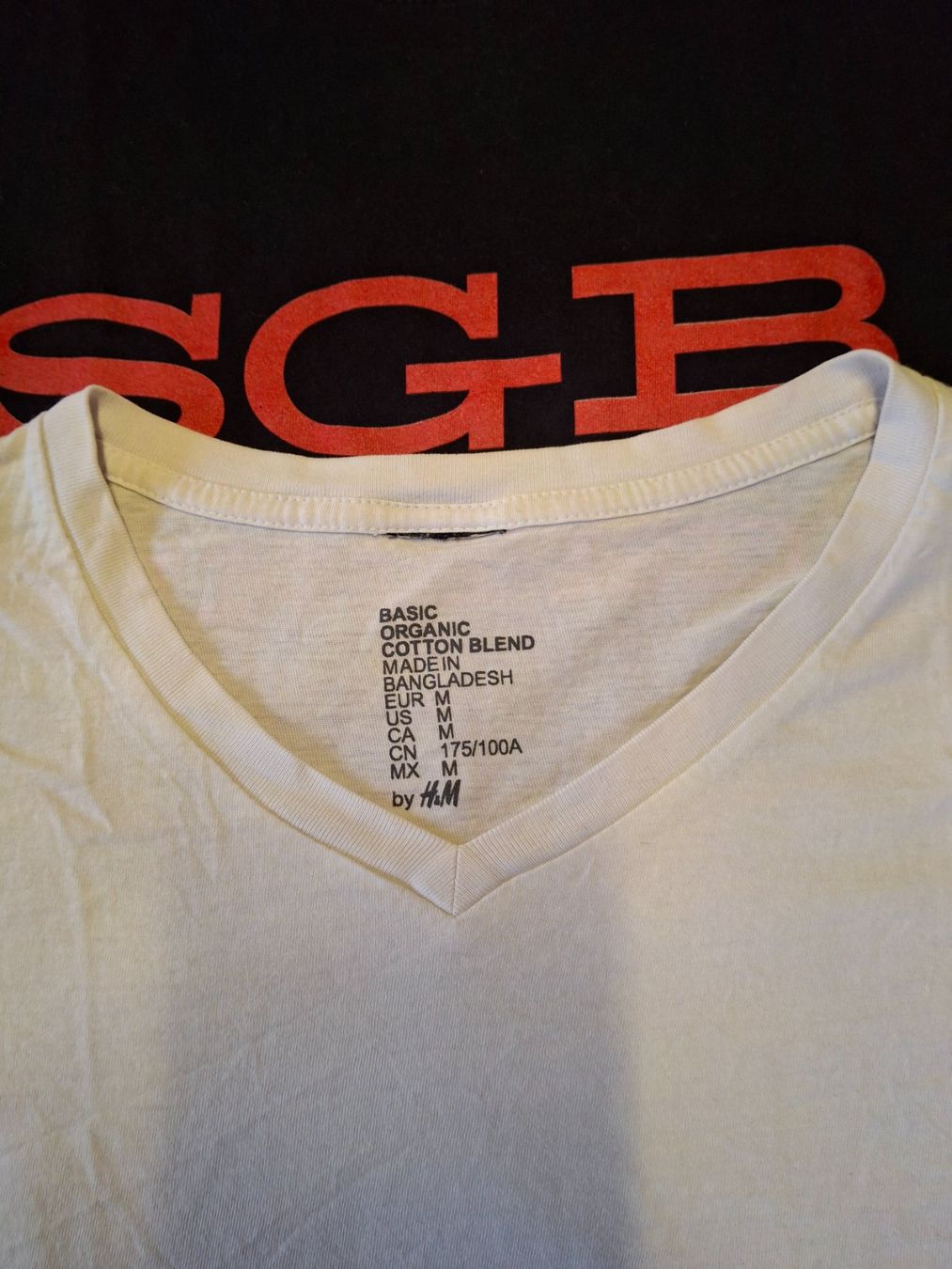 H&M T-Shirts: T-shirt taille M (2) – Gebraucht aus Villiers von san_jn5w 4