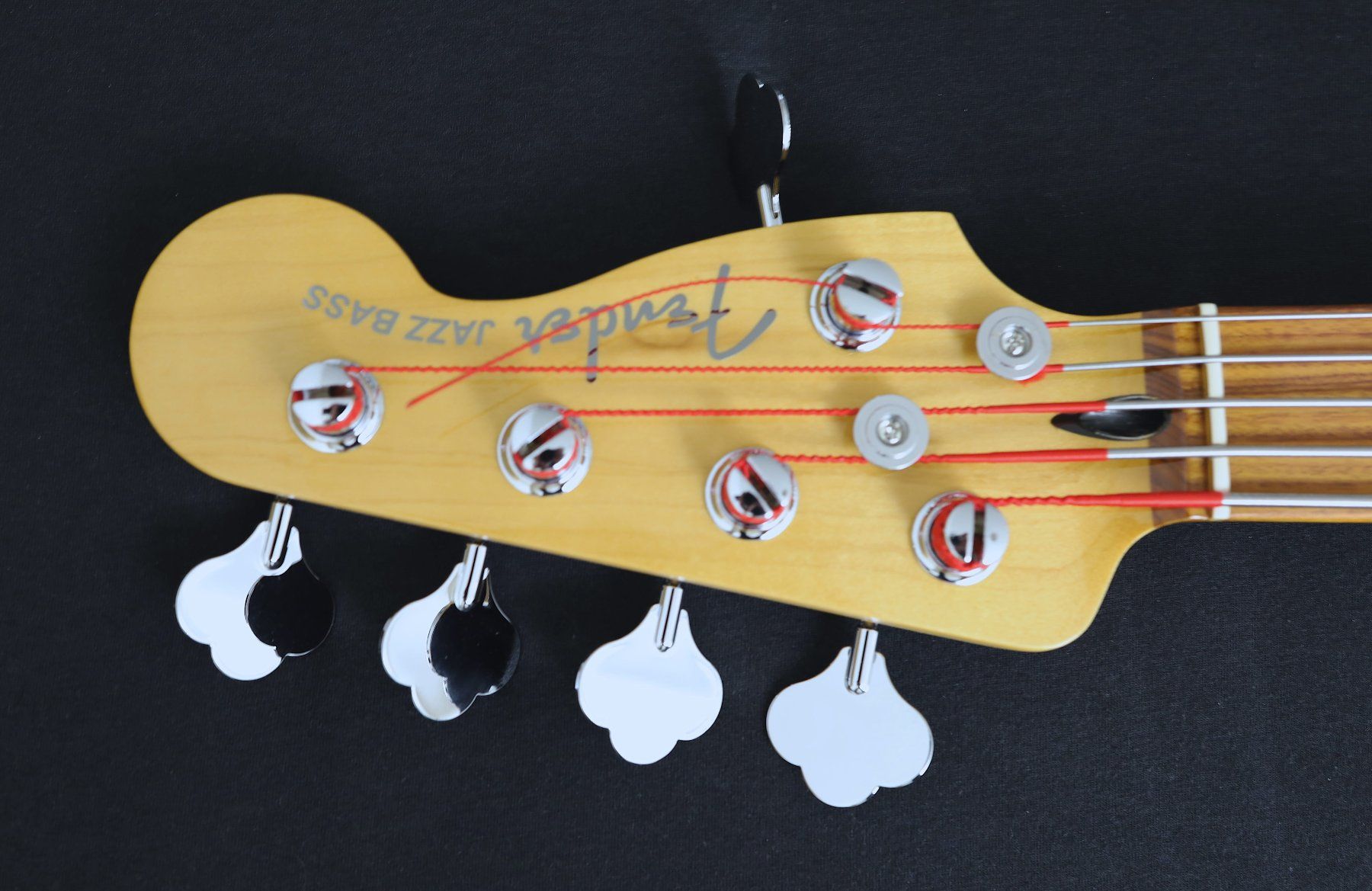 Fender Strumenti musicali: Fender Player Plus Jazz Bass, Fünfsaiter – Usato da Zürich venduto da Ricardojohannes 3