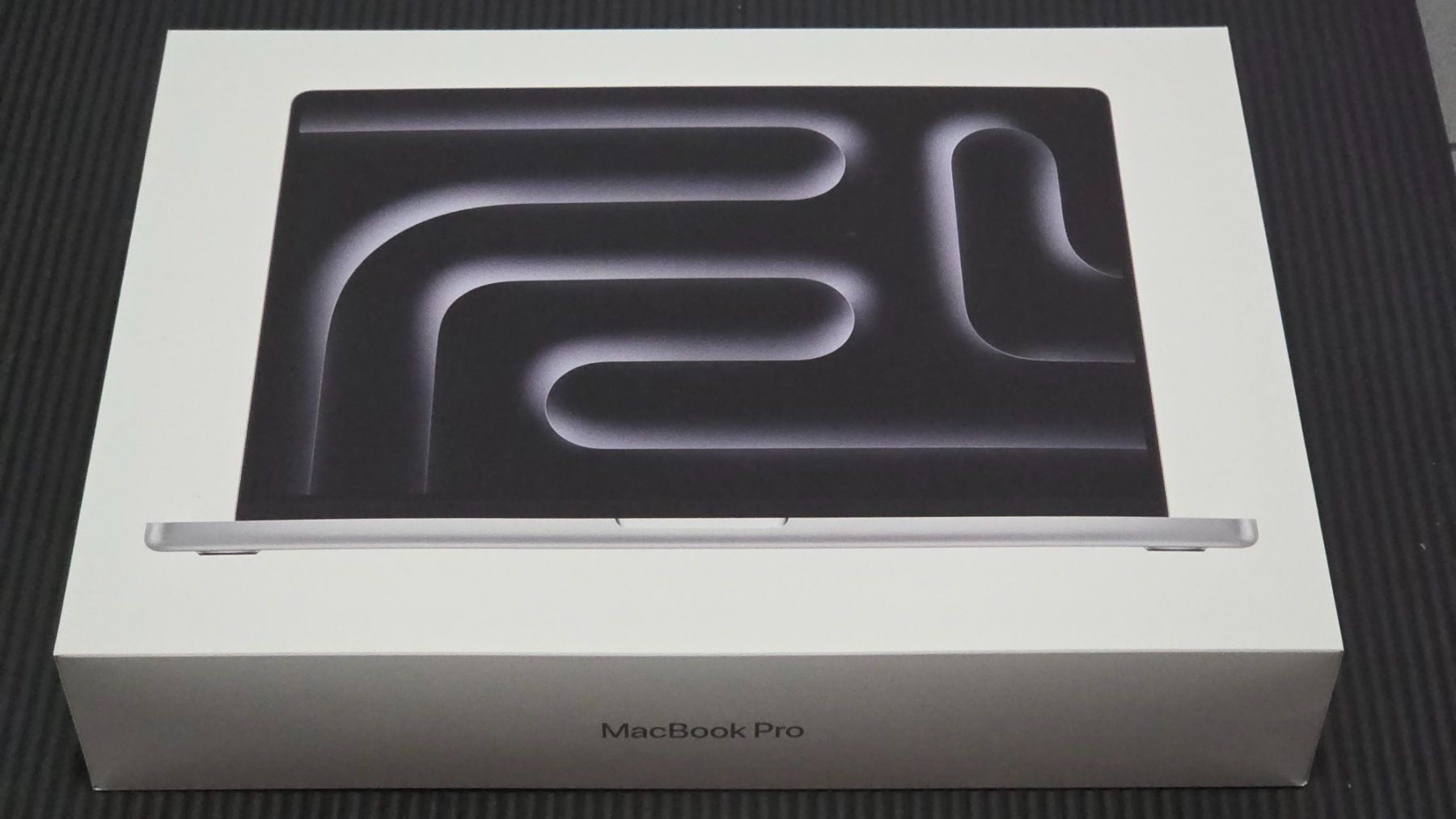 Apple Portables: Macbook pro 16 m4 max 36gb-1000gb – D'occasion à Chiasso par plf_qqs6 5