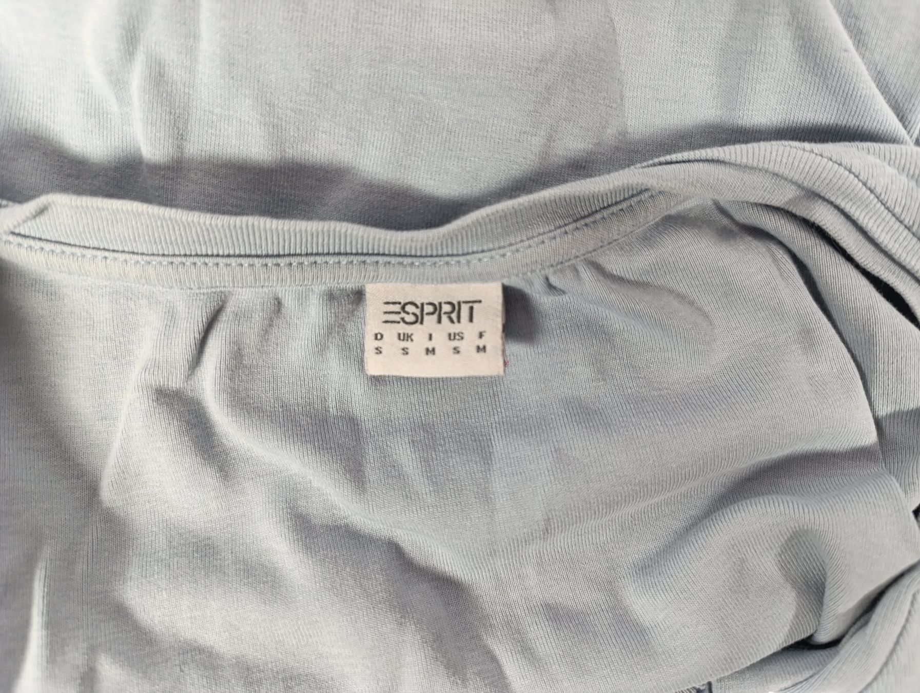 Esprit T-shirt: ESPRIT T-shirt bleu clair taille S – Usato da Thielle venduto da Plusvalue_Neuchatel 2