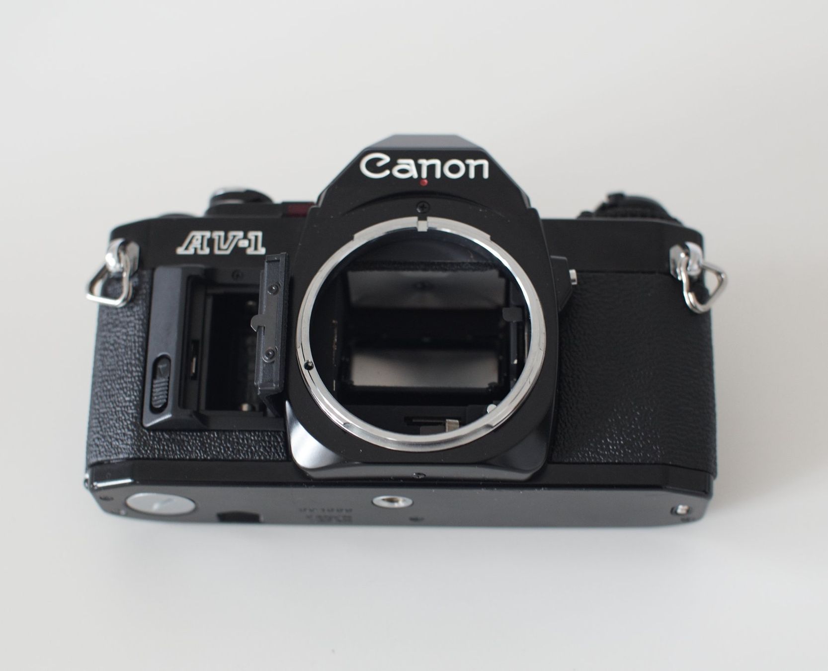 Canon Fotocamera: Canon AV-1 FD – Usato da Montreux venduto da avm_8ngm 1