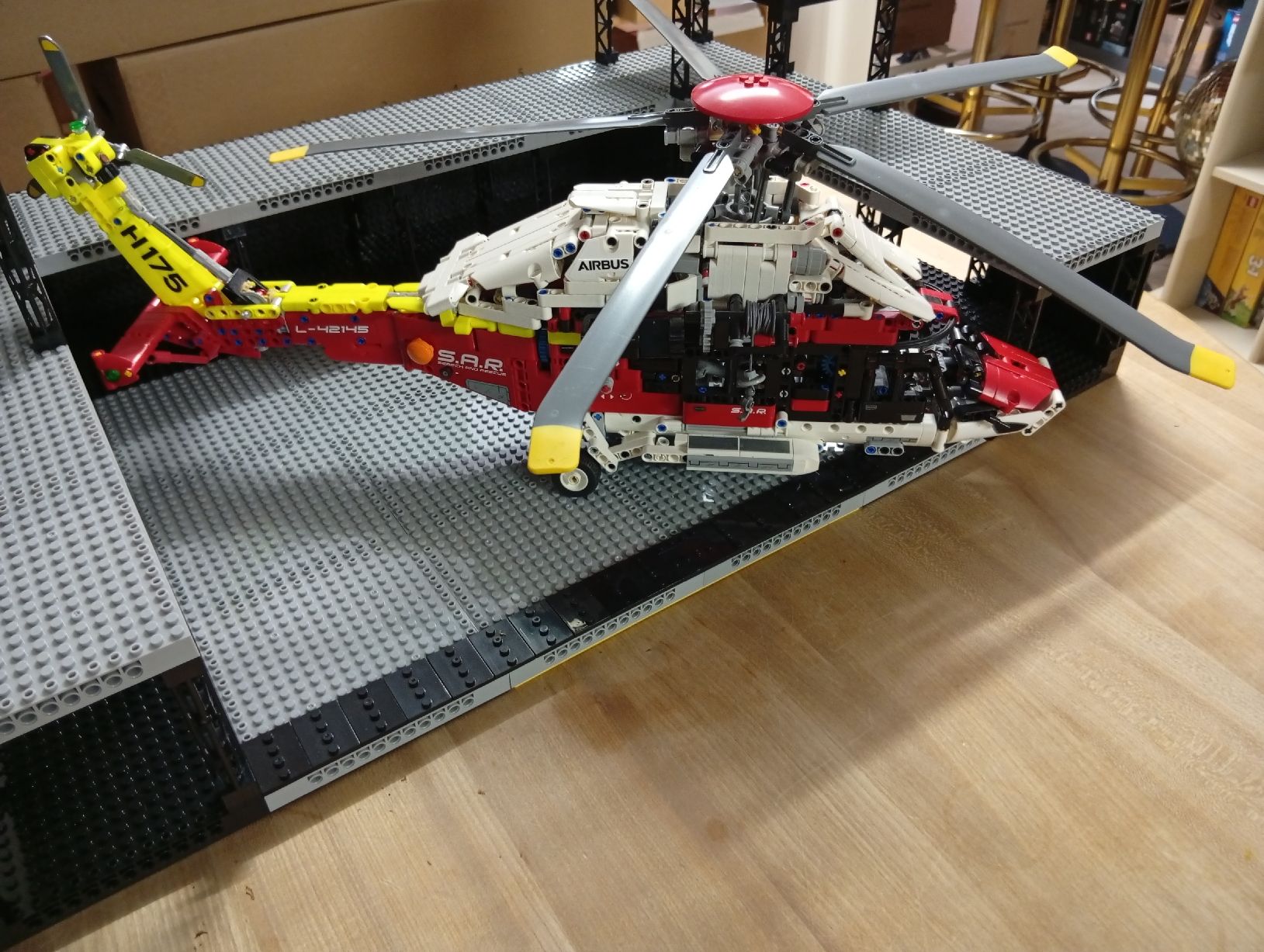 Lego Kit di costruzioni: LEGO Technic Rettungshubschrauber  – Usato da Trun venduto da kawak1 2