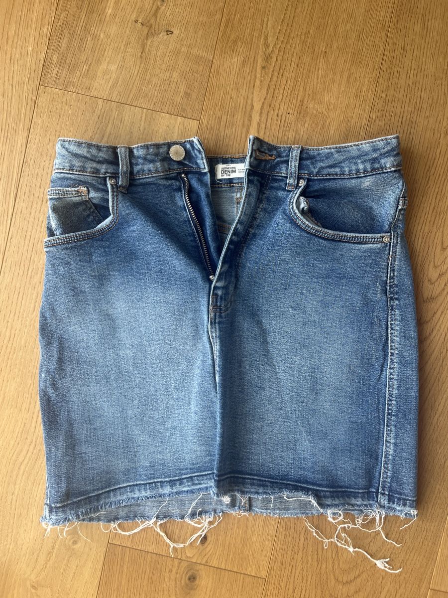 Zara Gonne: Zara Jeansrock Gr. M – Usato da Winterthur venduto da nstau