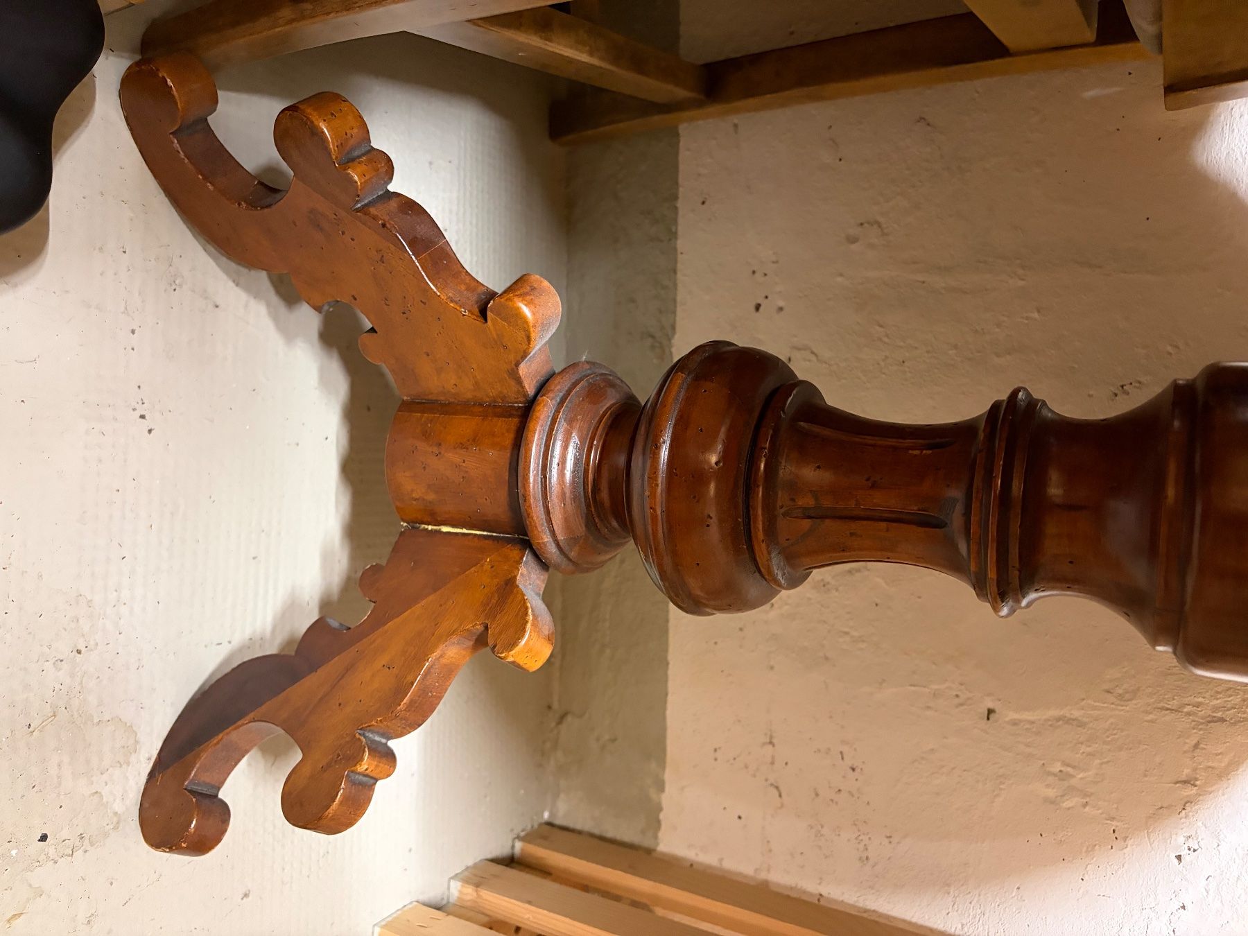 Tische: Wunderschönen tisch – Gebraucht aus Basel von pau_c6lw 3