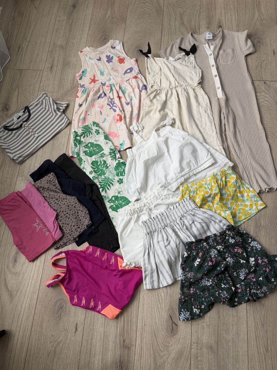 Lotti & Set di vestiti: Kleiderpaket für Mädchen Gr.110/116 – Usato da Rothenhausen venduto da dbu_gh52