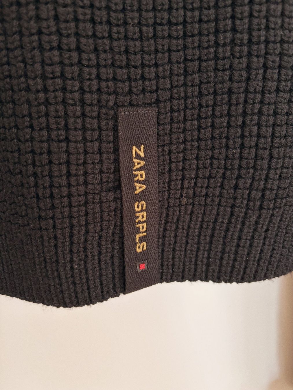 Zara Maglioni & Felpe: ZARA Pull neuf laine taille S – Nuovo (secondo la descrizione) da Wettingen venduto da .Caro 1